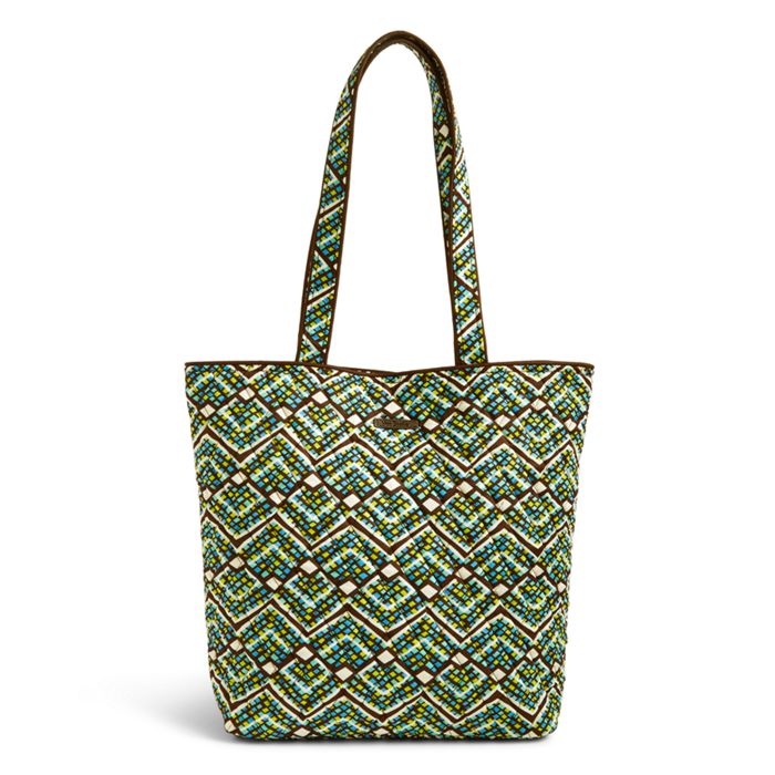 vera bradley totes on clearance