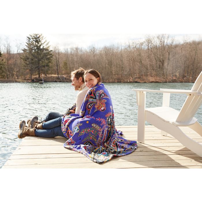 Image of Plush Throw Blanket in Romantic Paisley